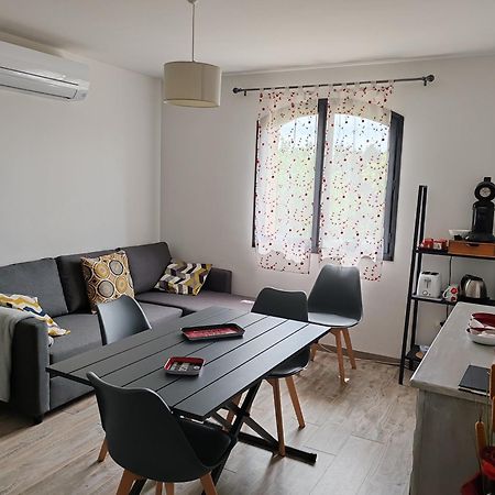 Les Chataigniers Appartement Meuble Saint Sebastien d'Aigrefeuille Eksteriør billede