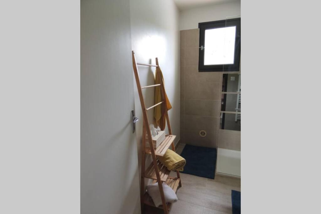 Les Chataigniers Appartement Meuble Saint Sebastien d'Aigrefeuille Eksteriør billede