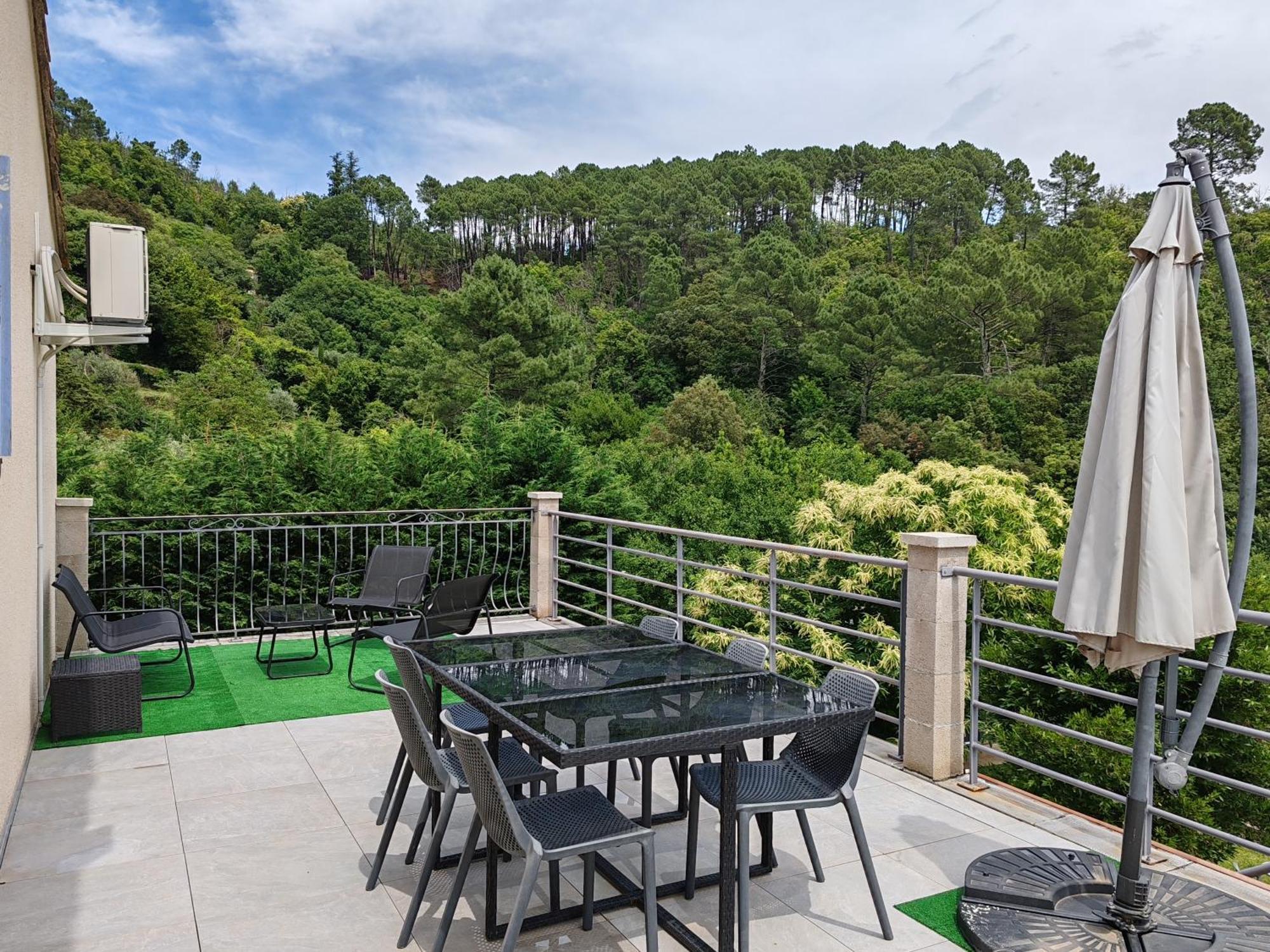 Les Chataigniers Appartement Meuble Saint Sebastien d'Aigrefeuille Eksteriør billede